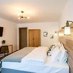 Guest house Drachenhaus Urban Brasov
