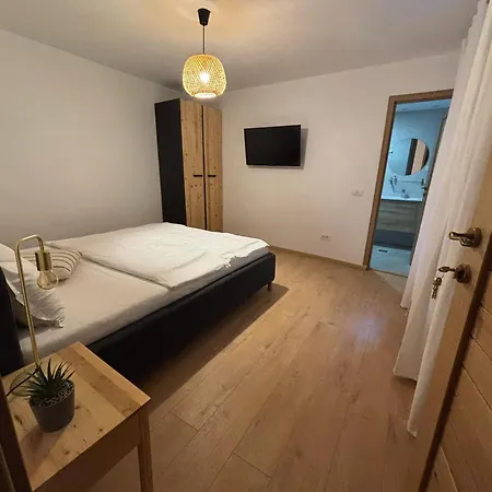 Drachenhaus Urban בית הארחה 3*